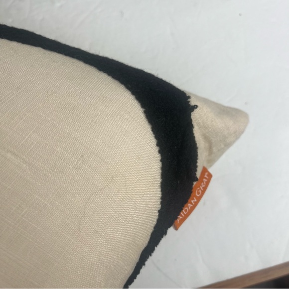 Aidan Gray luxury brand pair of cream with black graphic and feather inserts. - Picture 3 of 16